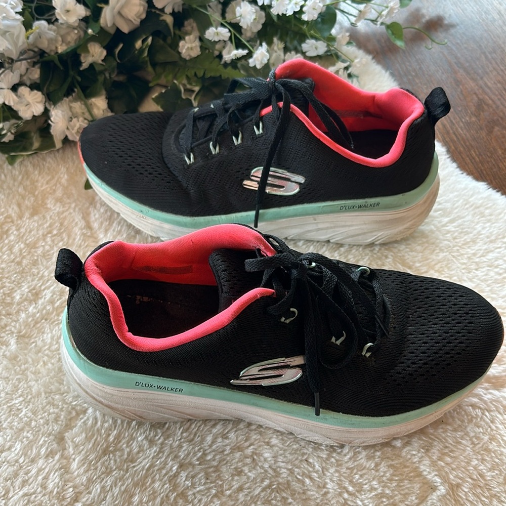 Skecher flux walker
